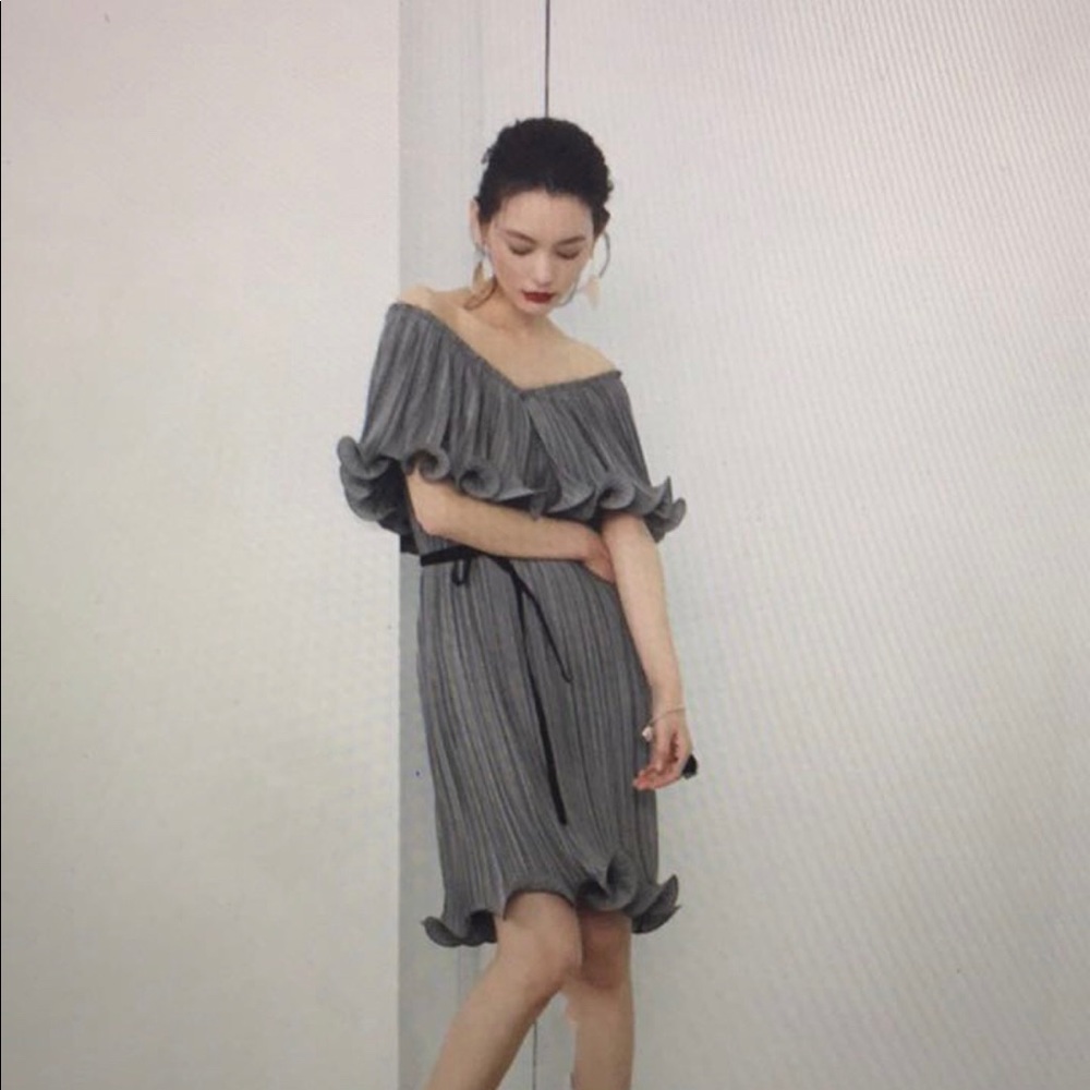 Genuine People dress
